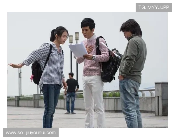 《足球大战短剧热播引发热议,观众热衷激情竞技与剧情碰撞的双重魅力》