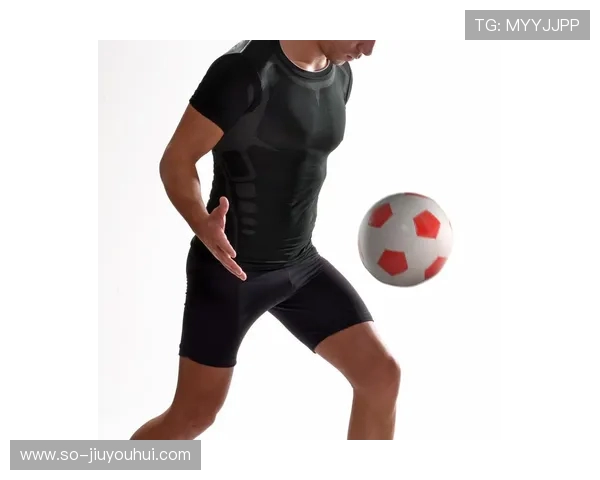 白色足球服短袖男时尚搭配与高强度运动表现全面深度解析指南宝典